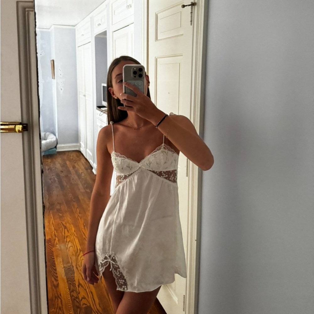NWT FOR LOVE AND LEMONS baby’s breath dress